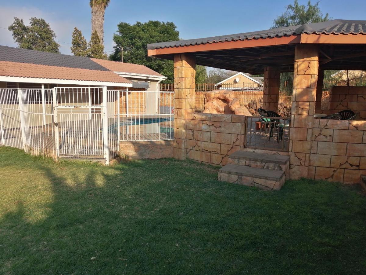 קימברלי Midway Overnight Rooms מראה חיצוני תמונה