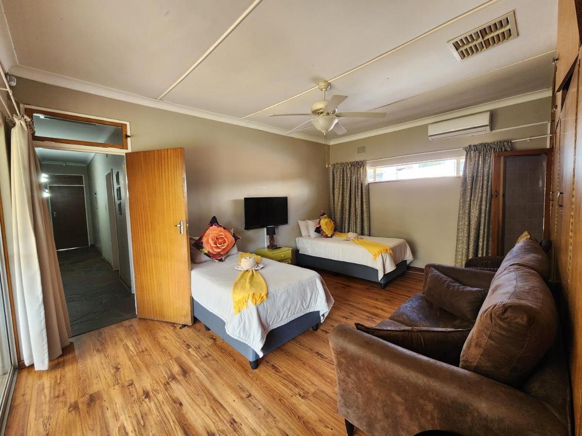 קימברלי Midway Overnight Rooms מראה חיצוני תמונה