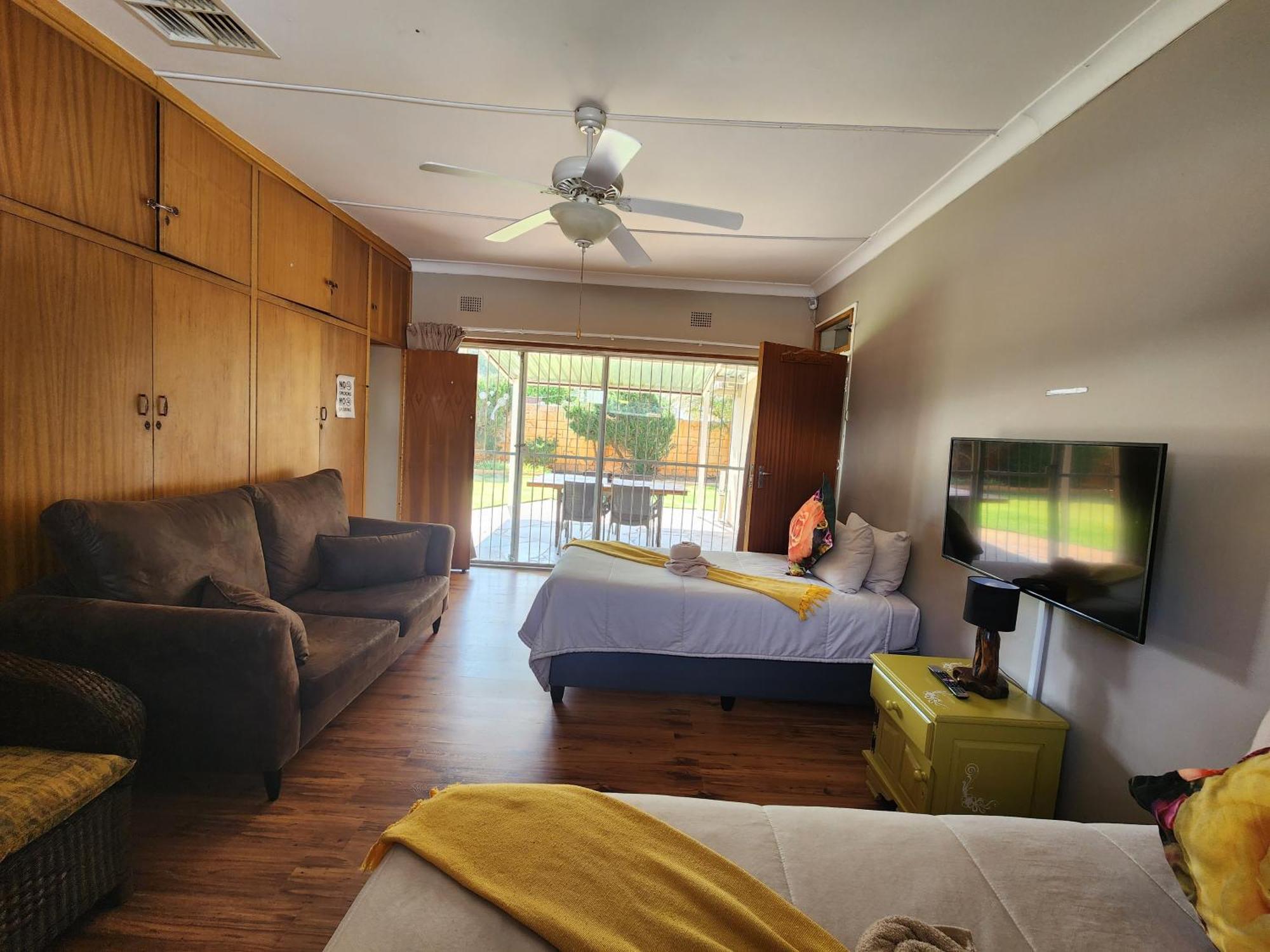 קימברלי Midway Overnight Rooms מראה חיצוני תמונה